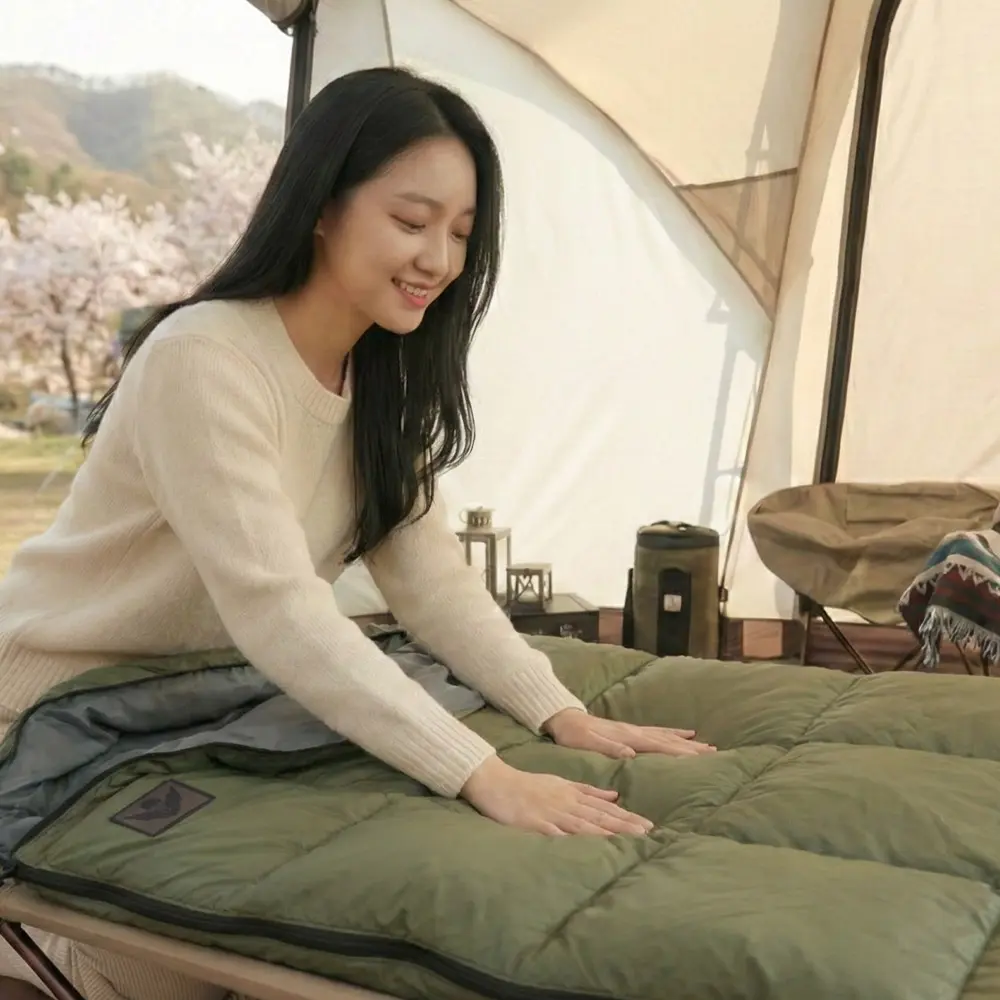 돌핀 스퀘어 거위털 구스 1인용 차박 캠핑이불 백패킹 사계절침낭, 1개, 군용카키 제품 이미지